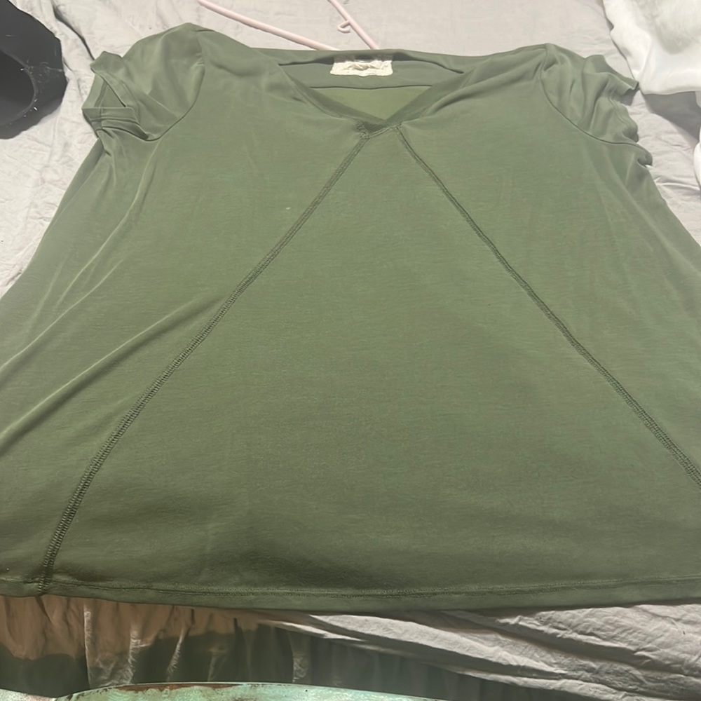 X large green shirt
